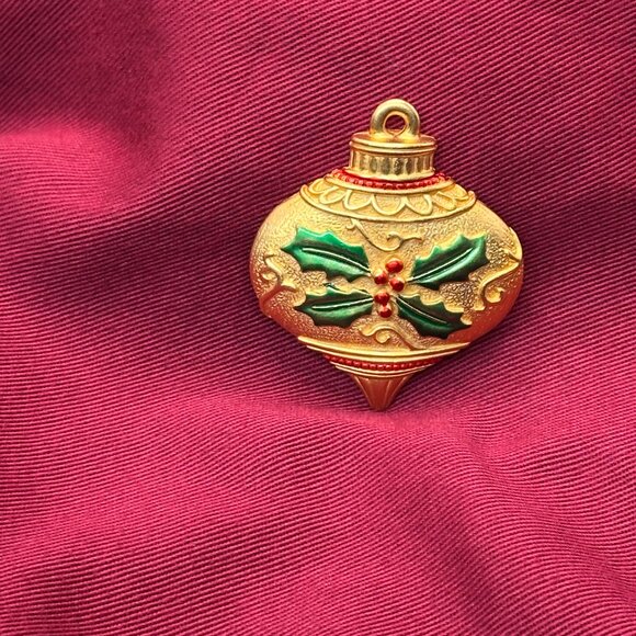 VTG JJ Gold-Tone Christmas Ornament Brooch - Picture 5 of 12